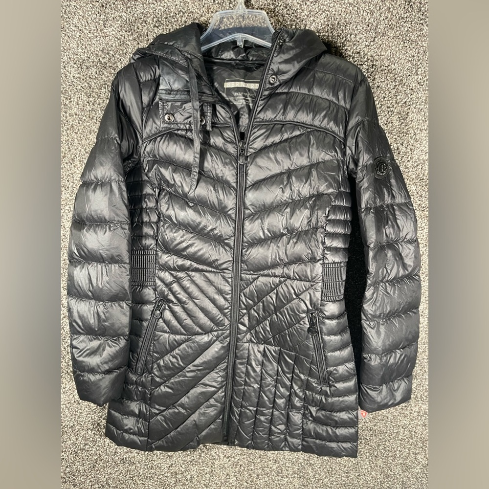 Bernardo Women’s Size PXS Hooded Puffer Parka Full Zip Packable Black Quilted
